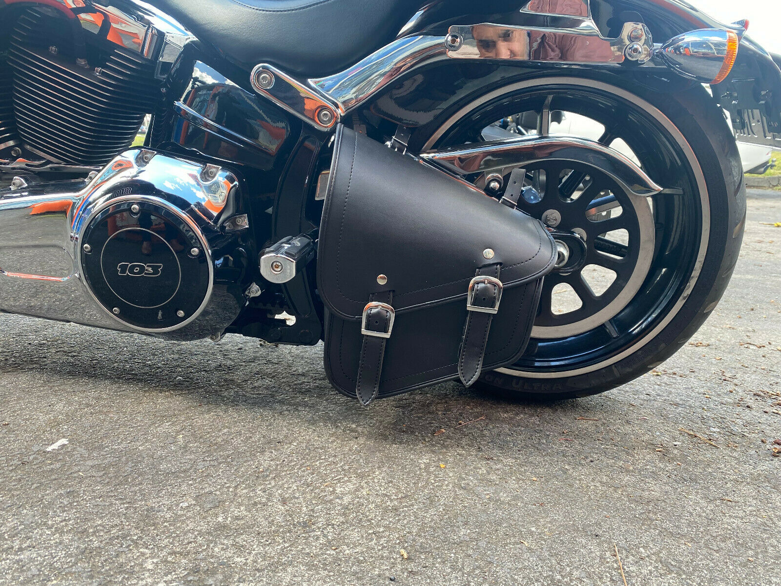 MOTORBIKE CRUISER HARLEY STYLE LEATHER SWINGARM SOFTAIL SOLO BAG